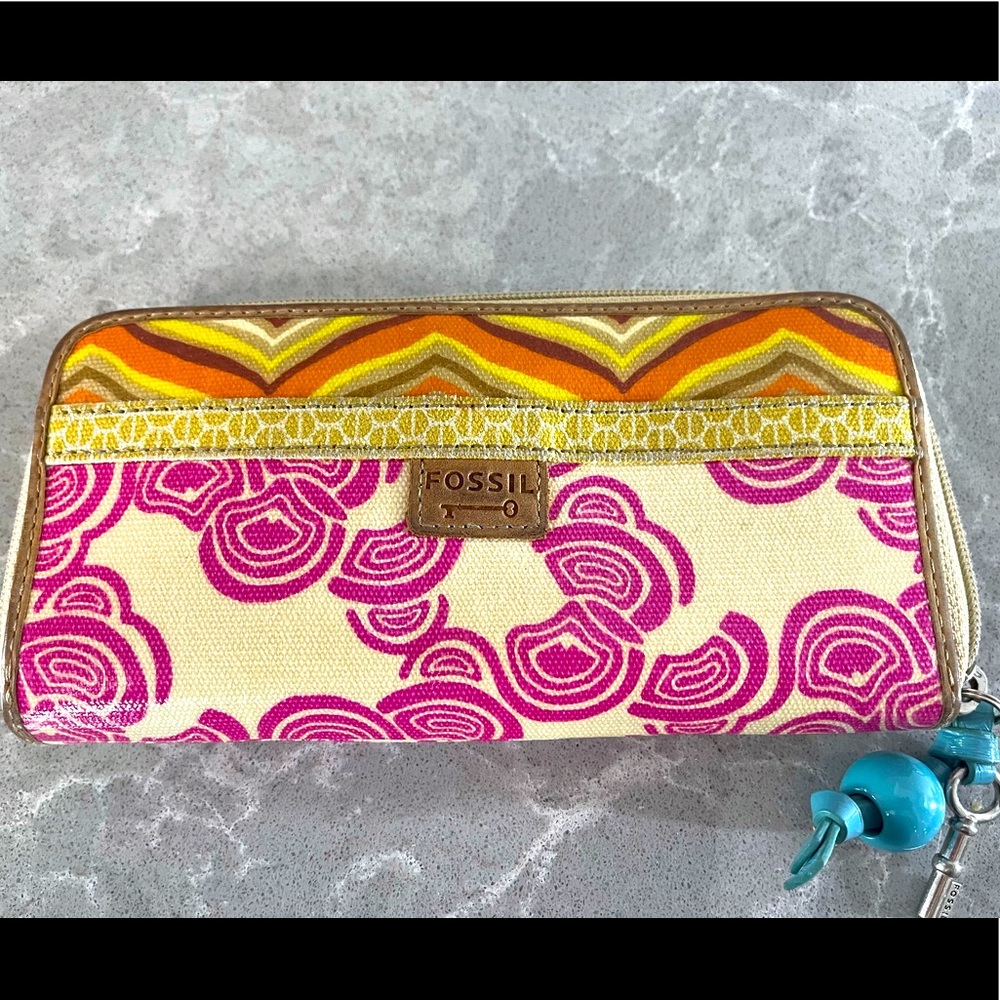 Fossil wallet